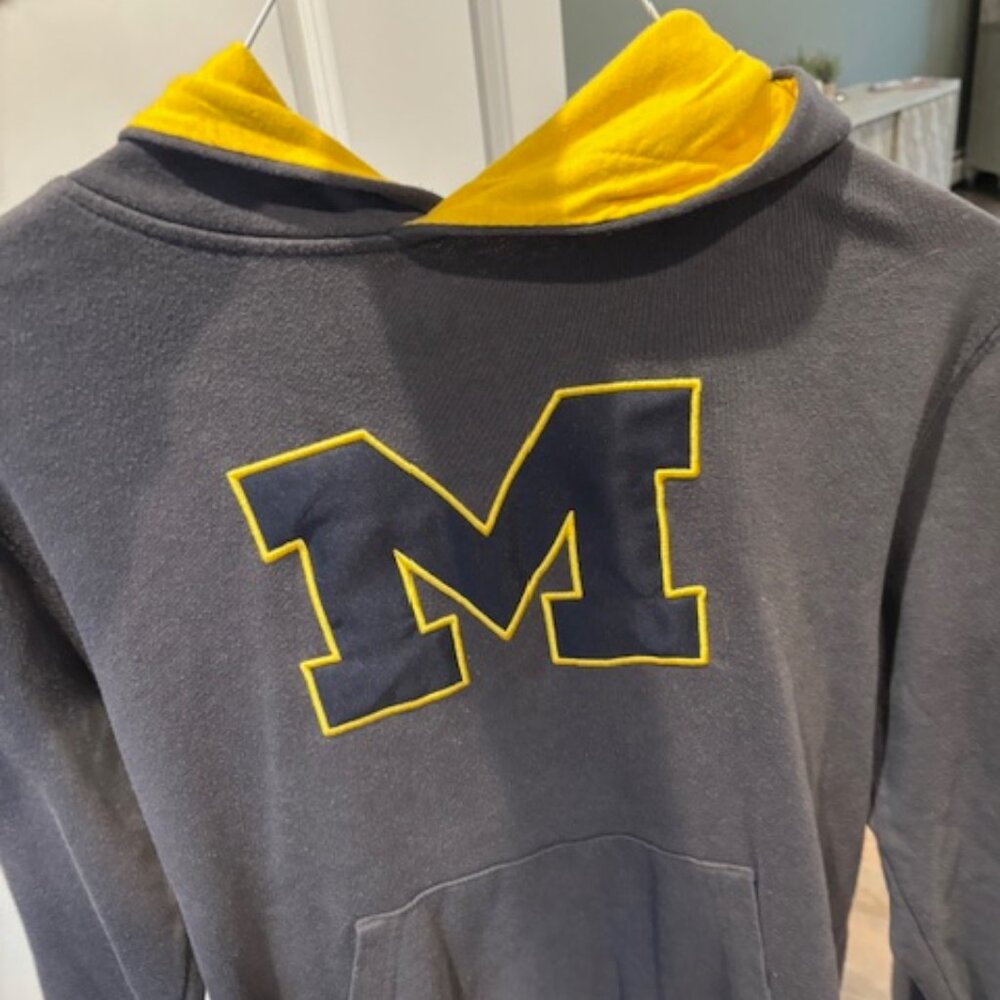 Michigan Sweatshirt Size Youth Medium